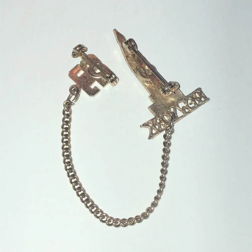 1958 New York Souvenir Pin Lapel Pin